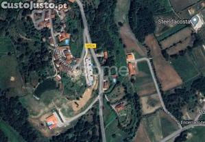 Terreno C/ Eira Grande E Alpendre Em Pedra Em...