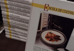 Escola de Cozinha 12 Volumes "Receitas Culinária" 