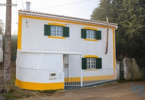 Casa de aldeia T2 em Lisboa de 66,00 m²