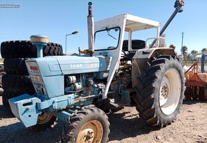 Tractor Ford 7000