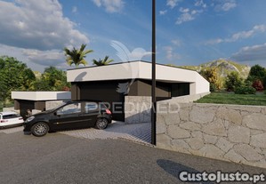 Terreno com projecto aprovado para moradia individual