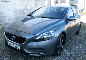 Volvo V40 2.0 D2 Kinetic Geartronic