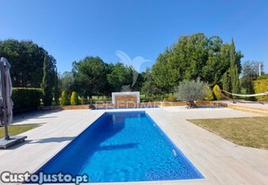 Vilamoura -moradia com vista golfe em condomínio com segurança