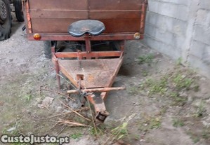 Atrelado em bom estado