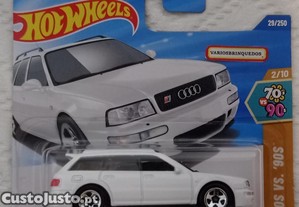 Audi Avant RS2 1994 White  Hotwheels