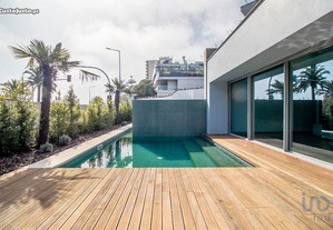 Apartamento T2 em Lisboa de 180,00 m²