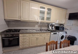 Apartamento t3 com box fechada algueirão, mem martins