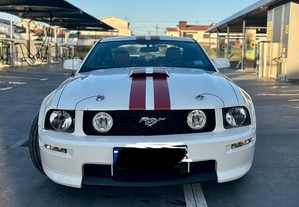 Ford Mustang 4.6 V8 GT Look