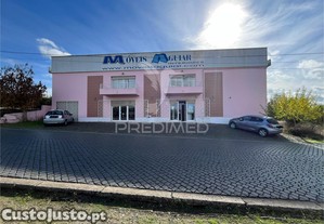 Espaço comercial e armazém em ferreira do alentejo