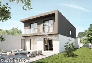 [240-T-23596] Terreno c/ projeto aprovado p/ co...