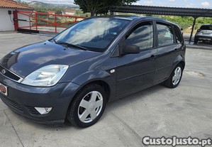 Ford Fiesta 1.25 tirnico - 04