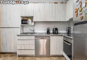 Apartamento T3 Com Varandas E Garagem Em Rio Tinto