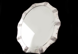 Imponente Espelho de mesa com aplicações em Prata portuguesa