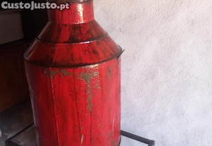 Bilha ou talha de azeite, pea ornamental rstica para jardim