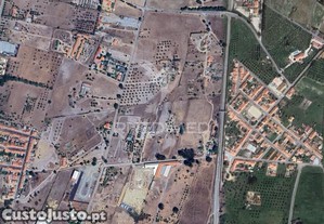 Terreno misto - urbano (habitação e industrial) e rústico