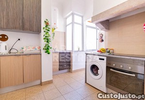 Apartamento T2+1 Em Campo De Ourique