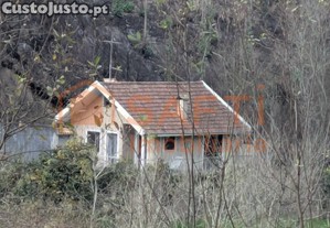 Moradia Isolada - Nas Margens Do Rio Sousa