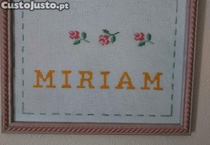 Lindíssimo quadro bordado com o nome MIRIAM