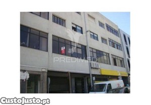 Espaço comercial com 806 m² para em rio tinto excelente de investimento