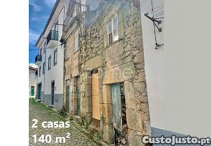 Duas Casas Em Ruinas, Em Banda, 3 Pisos,...