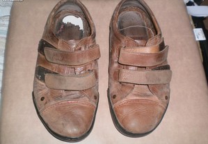 Sapatos / Ténis made in PORTUGAL tamanho 39 / 40