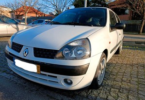 Renault Clio 1.5 dci 2001