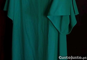 Vestido verde elegante, de boa qualidade.quase novo