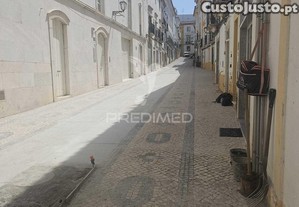 Loja no centro de elvas - comércio- serviços