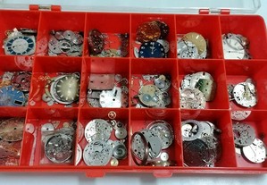Caixa de Fornitura peças relógio mecânico