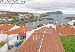 Moradia com espaço comercial no coração de são mateus   vista mar deslumbrante