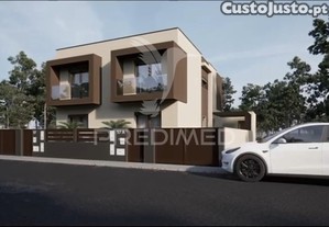 Projeto para construção de moradia geminada t3 com piscina   pinhal do general