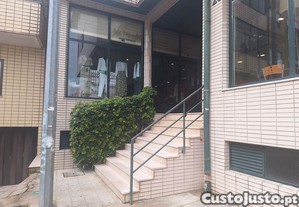 Loja / Estabelecimento Comercial em Valongo de 40,00 m²