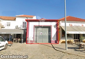 Armazém no centro do vimieiro