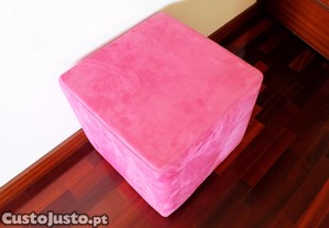 Banco Estofo Rosa   Confortvel e Decorativo