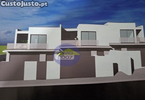 Moradia T3 Com Terreno Em Santa Maria De Lamas