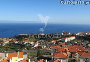 Apartamento tipologia t4 no caniço vista mar