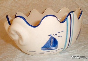 Fruteira de cerâmica barco 26x12cm