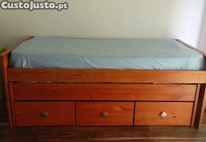 Cama dupla de Madeira c/ 3 Gavetas