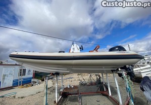 Semi-rgido HydroSport 565 C/ motor Thoatsu 90 hp 4 tempos injeo