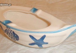 Barco cinzeiro de cerâmica 16x4cm