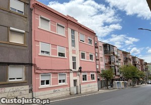 Apartamento T2 Usado em Setúbal com Excelente Localização