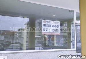 Loja em Esmoriz perto do mar
