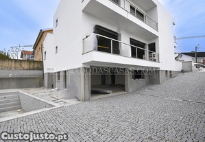 Moradia T4 em fase de construo, excelente exposio solar