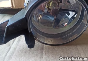 Farol Mazda 2