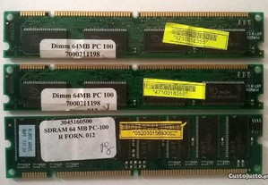 Memórias RAM de 64MB para desktop