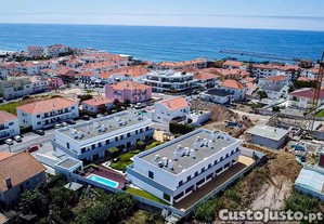 Moradia T3 com Sute em Condomnio com Piscina a 1 Minuto da Praia da Areia Branca!  