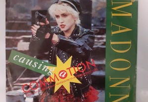 Disco vinil single Madonna Causing Commation