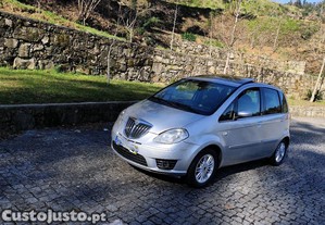 Lancia Musa full extras - 08