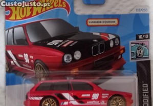 BMW M3 Wagon Red   Hotwheels