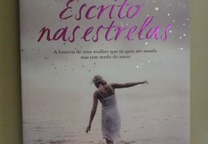 "Escrito nas Estrelas" de Bárbara Norton de Matos